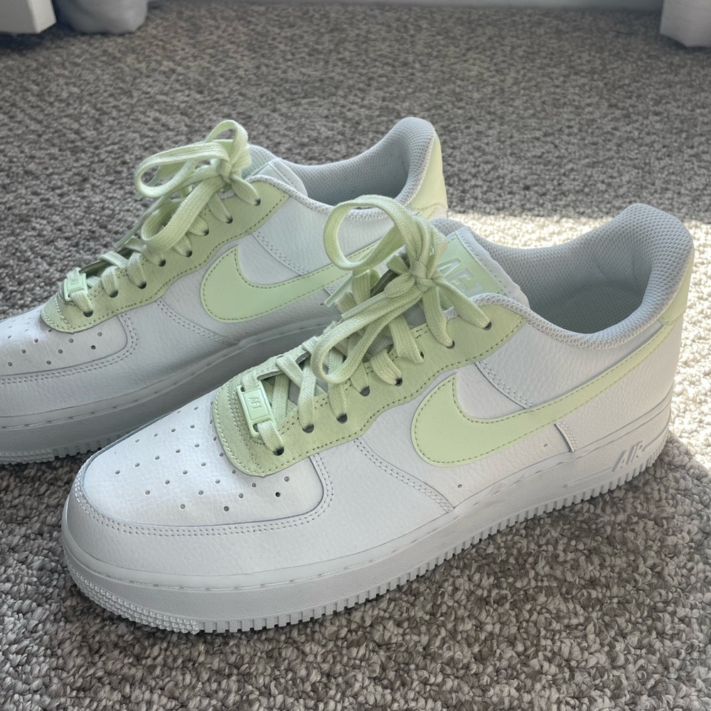 Nike Air Force 1 White and Mint Green